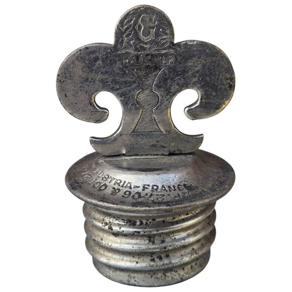 Vintage Fleur De Lis Metal Bottle Stopper Canteen Water Bag Cap Antique Schrader - Picture 2 of 16